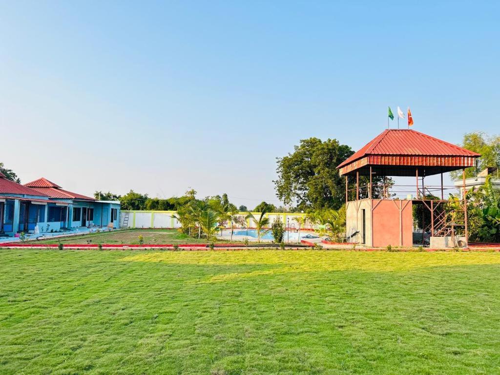 Kevadia Vrundavan Home Stay And Village Resort מראה חיצוני תמונה